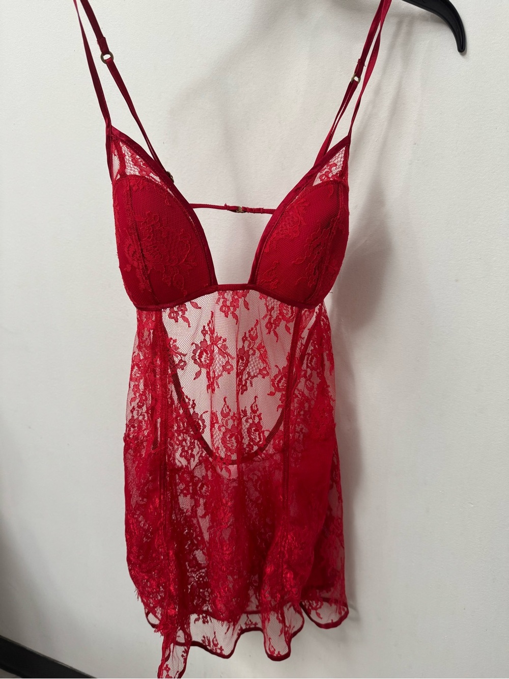 Victoria’s Secret Red Lace Chemise Nightdress gown see through Intimates sz M